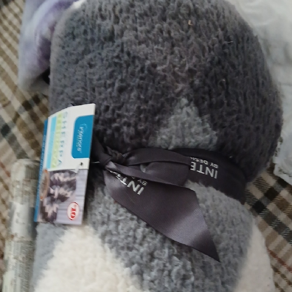 Gray and White Fleece Blanket